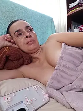 Samantha Sullivan  online show from February 9, 2026, 12:20 pm