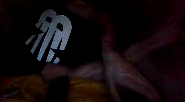 Snapshot of Vicktore007 chatting on December 28, 2024, 11:37 pm Vicktore007 online show from December 28, 2024, 11:37 pm