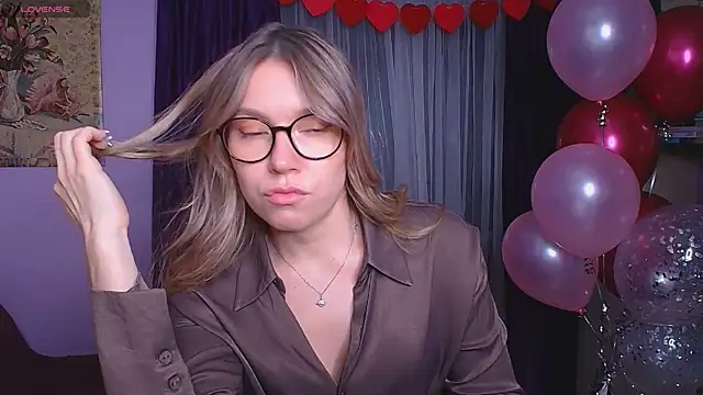 Snapshot of TaylorBre chatting on March 13, 2025, 8:22 pm TaylorBre online show from March 13, 2025, 8:22 pm