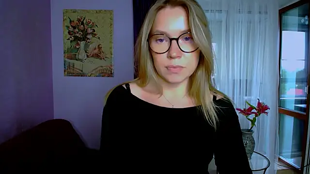 Snapshot of TaylorBre chatting on September 24, 2025, 10:40 am TaylorBre online show from September 24, 2025, 10:40 am