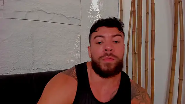 Snapshot of _dreammr1_ chatting on February 24, 2025, 4:04 pm dreammr1 online show from February 24, 2025, 4:04 pm