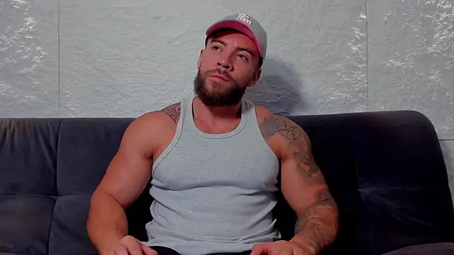 Snapshot of _dreammr1_ chatting on March 3, 2025, 1:53 am dreammr1 online show from March 3, 2025, 1:53 am