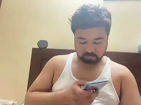 Snapshot of coolboy6566 chatting on February 18, 2026, 7:21 pm coolboy6566 online show from February 18, 2026, 7:21 pm