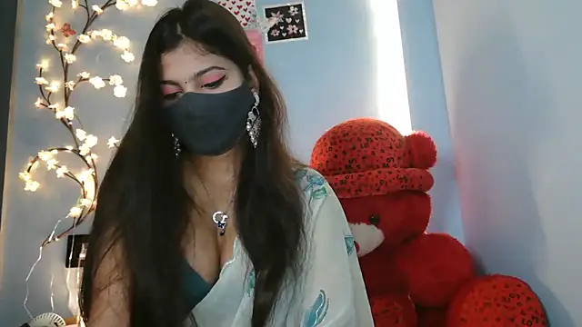 Reena Singh53 online show from October 5, 2025, 11:41 am