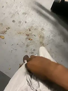 Snapshot of zeekBbc chatting on February 28, 2026, 8:15 am zeekBbc online show from February 28, 2026, 8:15 am