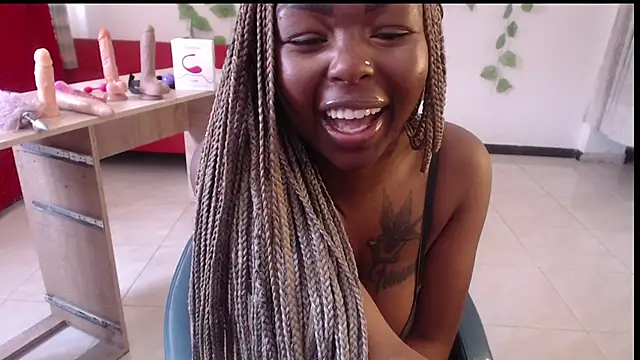  Zooee online show from September 26, 2025, 2:32 pm