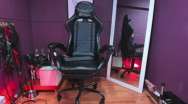 julietta escobar online show from January 23, 2025, 6:17 am