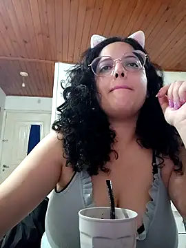 Snapshot of babyluna939 chatting on November 16, 2025, 12:16 am babyluna939 online show from November 16, 2025, 12:16 am