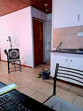 Snapshot of babyluna939 chatting on January 14, 2026, 1:50 pm babyluna939 online show from January 14, 2026, 1:50 pm