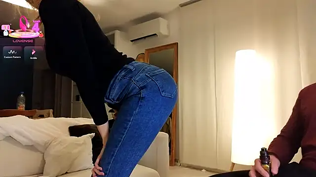 Luxymin34 online show from February 17, 2025, 8:47 pm