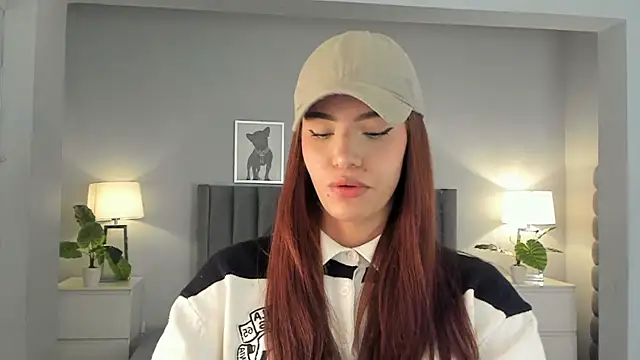 Madie  collins online show from October 30, 2025, 11:33 am