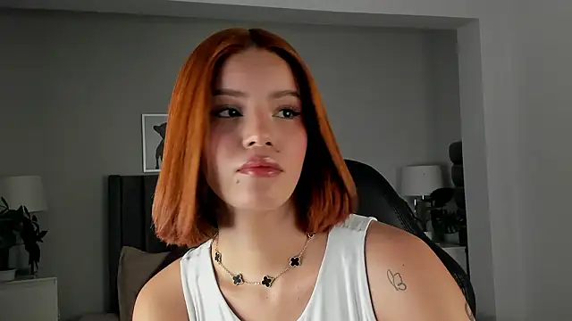 Madie  collins online show from March 10, 2026, 11:48 am