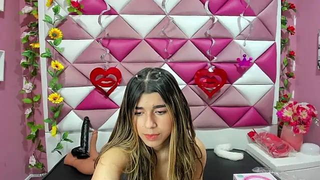 Snapshot of NahomiConnor_ chatting on March 8, 2025, 4:17 pm NahomiConnor online show from March 8, 2025, 4:17 pm