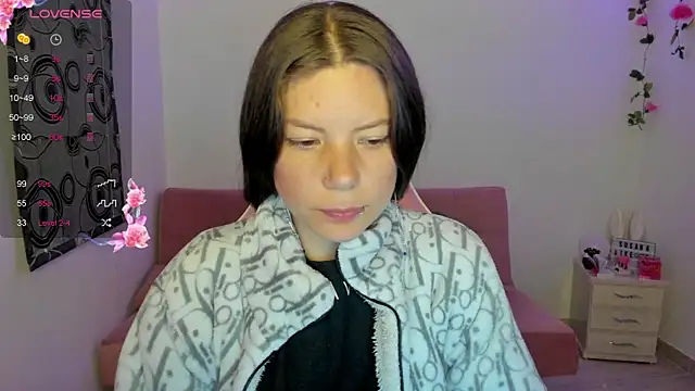 Susana garcia  online show from December 7, 2024, 1:03 am