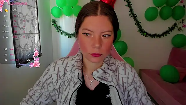 Susana garcia  online show from December 14, 2024, 2:10 pm