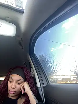 Snapshot of butterflybootyy chatting on December 20, 2024, 7:39 pm butterflybootyy online show from December 20, 2024, 7:39 pm