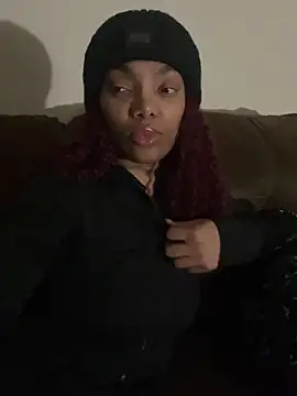 Snapshot of butterflybootyy chatting on February 1, 2025, 4:56 am butterflybootyy online show from February 1, 2025, 4:56 am