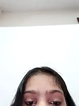 Snapshot of Riyu_05 chatting on December 16, 2024, 7:26 am Riyu 05 online show from December 16, 2024, 7:26 am