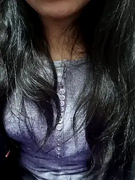 Snapshot of Riyu_05 chatting on January 6, 2025, 8:57 am Riyu 05 online show from January 6, 2025, 8:57 am