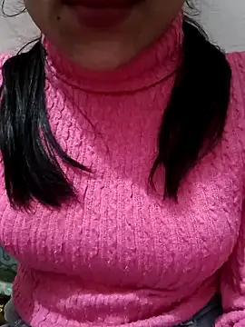 Snapshot of Riyu_05 chatting on January 20, 2025, 10:18 am Riyu 05 online show from January 20, 2025, 10:18 am