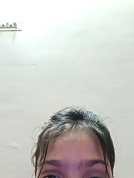 Snapshot of Riyu_05 chatting on February 12, 2025, 10:03 am Riyu 05 online show from February 12, 2025, 10:03 am