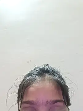 Snapshot of Riyu_05 chatting on February 13, 2025, 10:23 am Riyu 05 online show from February 13, 2025, 10:23 am