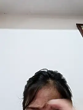 Snapshot of Riyu_05 chatting on March 12, 2025, 7:35 am Riyu 05 online show from March 12, 2025, 7:35 am