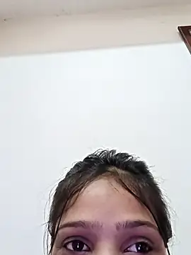 Snapshot of Riyu_05 chatting on March 15, 2025, 9:41 am Riyu 05 online show from March 15, 2025, 9:41 am