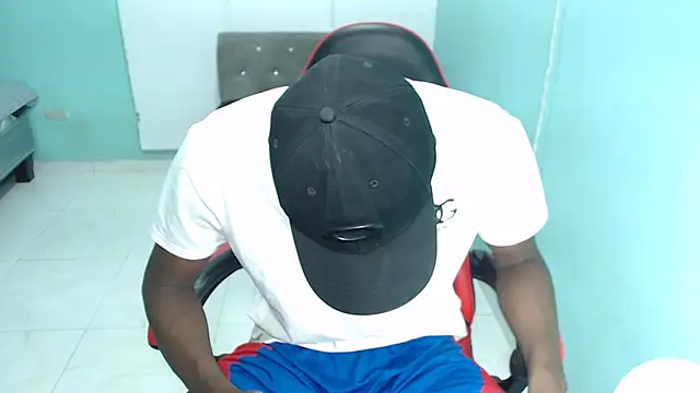 black30cmdick online show from December 14, 2025, 9:08 pm