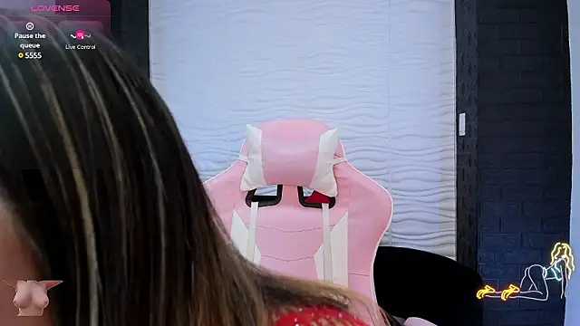 Bella reaset18 online show from December 3, 2024, 7:22 pm