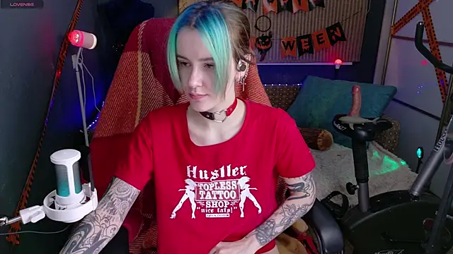 Snapshot of Cumpotik_Eve chatting on December 1, 2025, 2:16 am Cumpotik Eve online show from December 1, 2025, 2:16 am