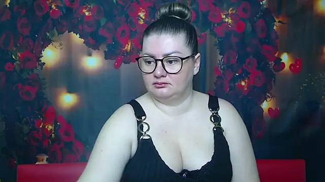 ZannaDreil online show from March 7, 2025, 8:11 pm