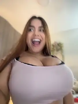 valeria2019hot online show from April 18, 2026, 4:33 pm