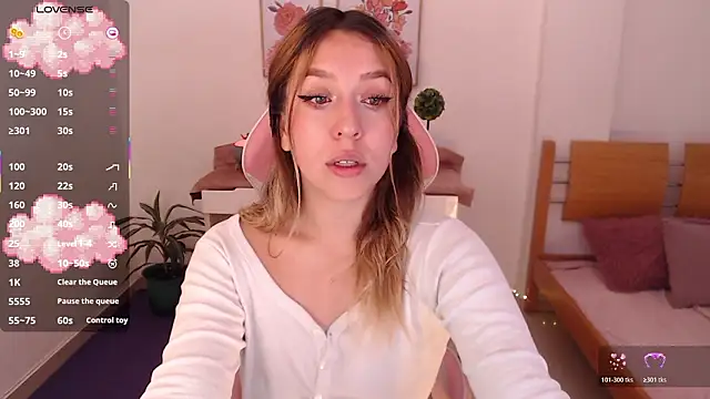 Dahlia  espresso online show from February 11, 2026, 9:09 pm