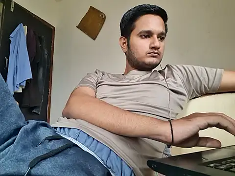 Jonrobinso online show from October 19, 2025, 4:46 am