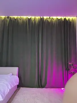 LoveLuna  online show from March 17, 2026, 10:13 pm