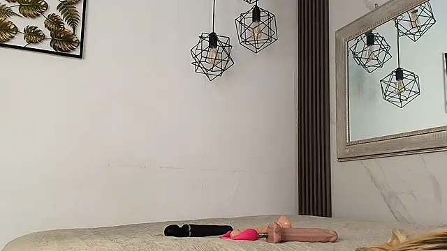 miranda villa online show from October 30, 2025, 1:01 pm