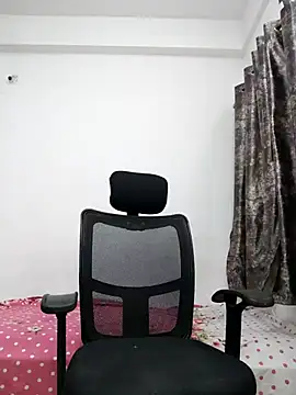 sanaya baby online show from February 14, 2026, 6:48 pm