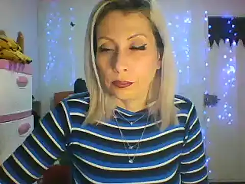 Snapshot of alixia81 chatting on February 13, 2025, 1:50 am alixia81 online show from February 13, 2025, 1:50 am