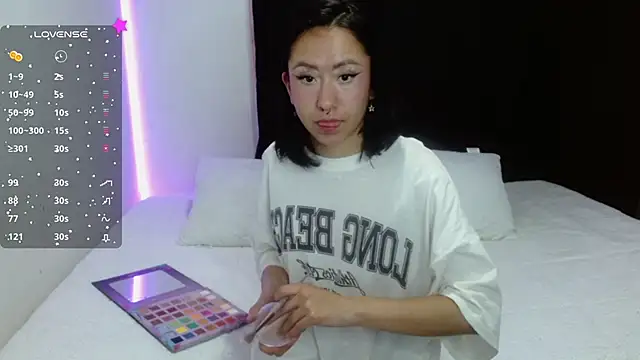 Anne Nicholson online show from December 21, 2024, 2:30 am