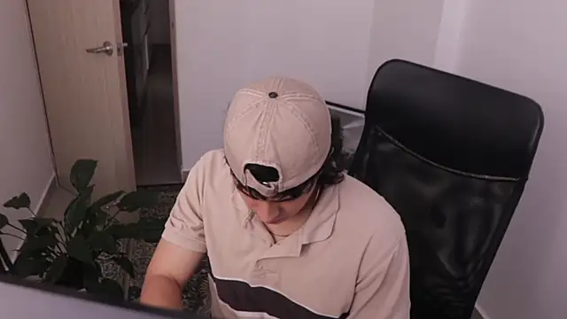 Tony Hoffa online show from February 3, 2026, 8:36 pm