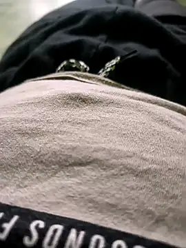 Snapshot of karthick25 chatting on October 20, 2025, 6:25 am karthick25 online show from October 20, 2025, 6:25 am