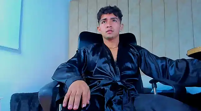 Snapshot of Muichiro_tokito1 chatting on February 15, 2025, 7:27 am Muichiro tokito1 online show from February 15, 2025, 7:27 am