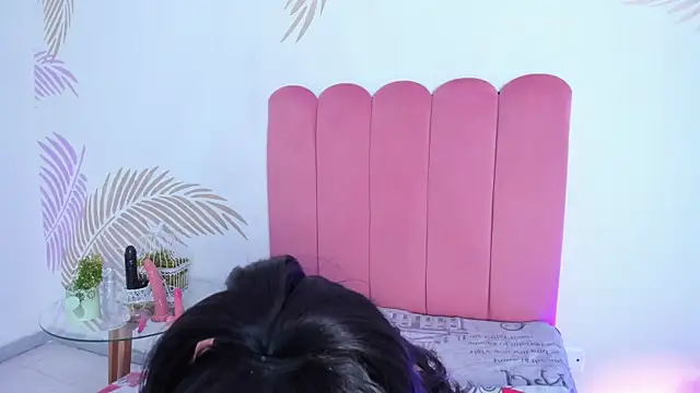 JulessCornett online show from December 30, 2024, 8:36 pm