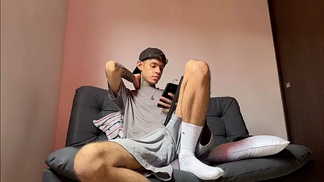 Saturno v online show from March 20, 2025, 1:15 pm