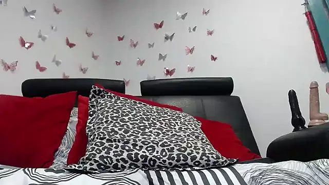 Sexy-Favgirl online show from February 13, 2026, 8:10 am