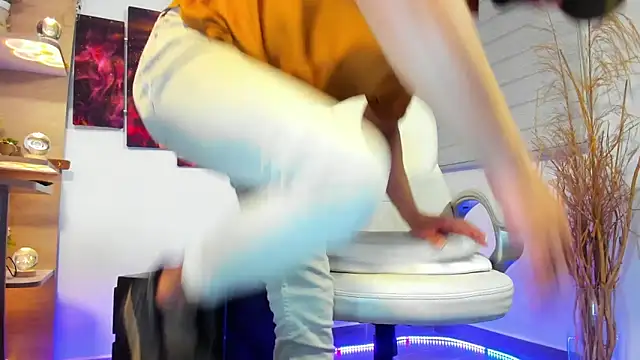 alessandro wye online show from February 27, 2025, 2:21 am