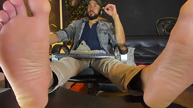 alessandro wye online show from February 14, 2026, 3:58 am