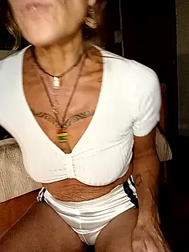 sabinytahot online show from February 19, 2025, 5:38 am