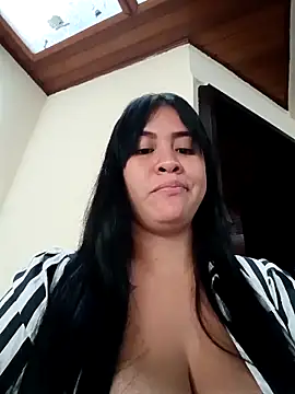 Miia grand online show from April 28, 2026, 12:43 pm